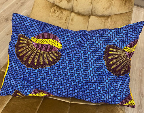 " Benue River "- Oyster Accent Cushion